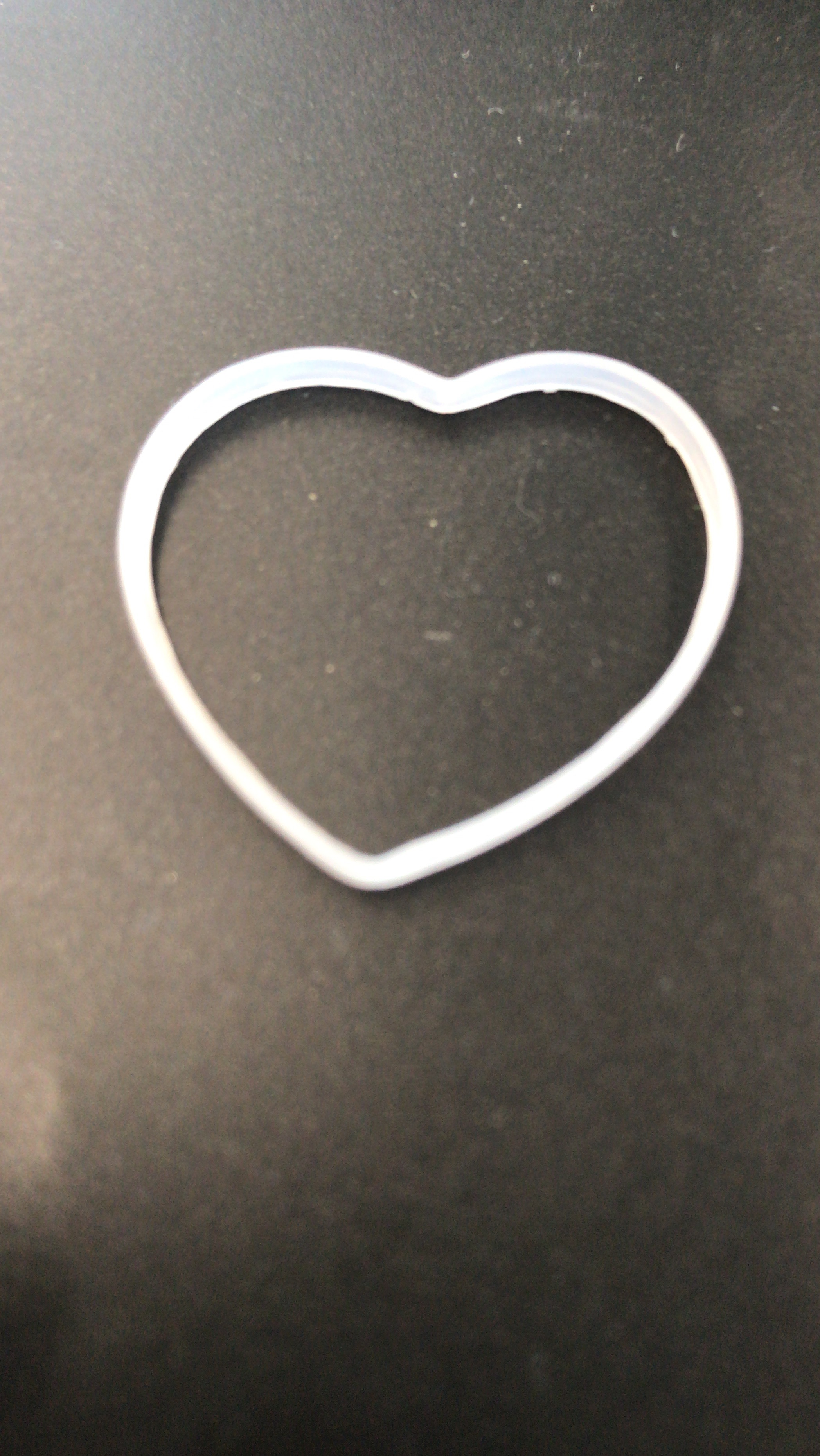 11E04DD1-8690-4E6F-9ECC-C58546BAE5C2